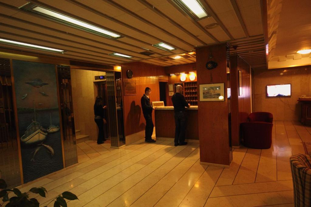 Güleryüz Otel