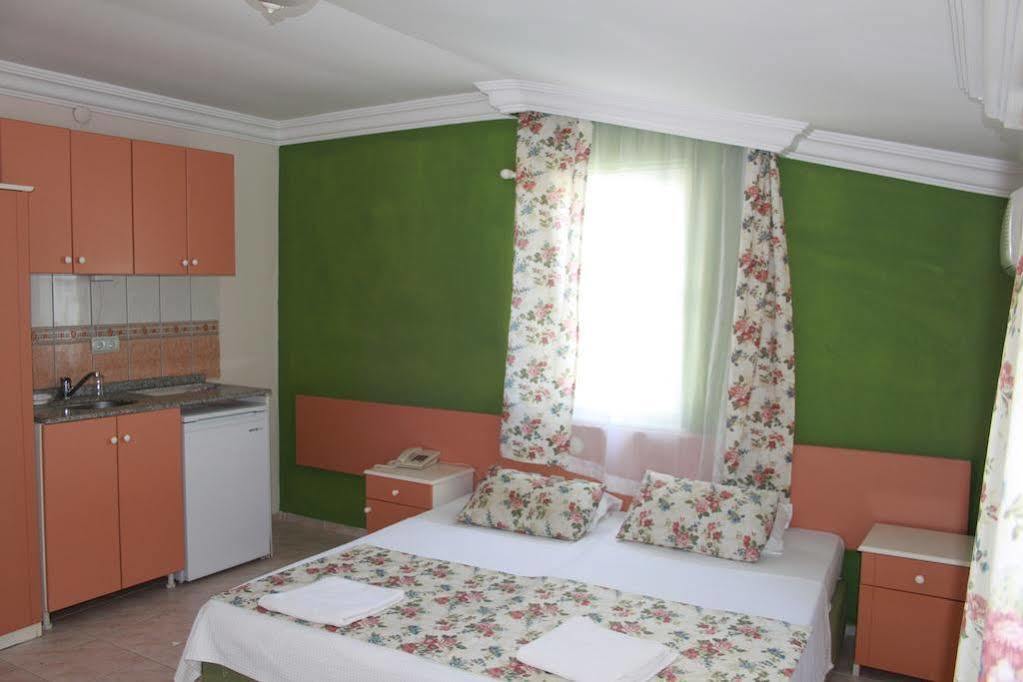 Otel Granada 3*