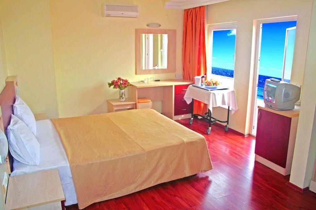 Hotel Lara Dinc 3*