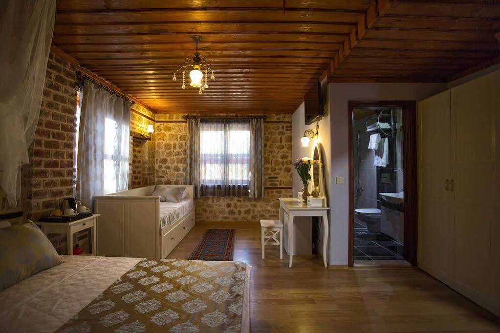 Casa Franco Old Town Hotel