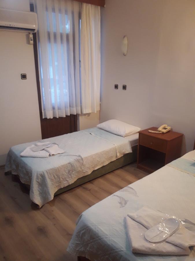 Hotel Opera 3*