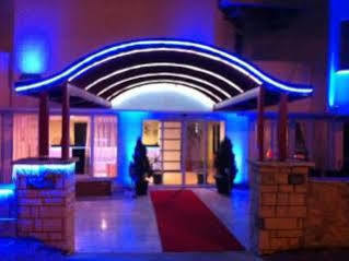 Pamira Hotel 3*