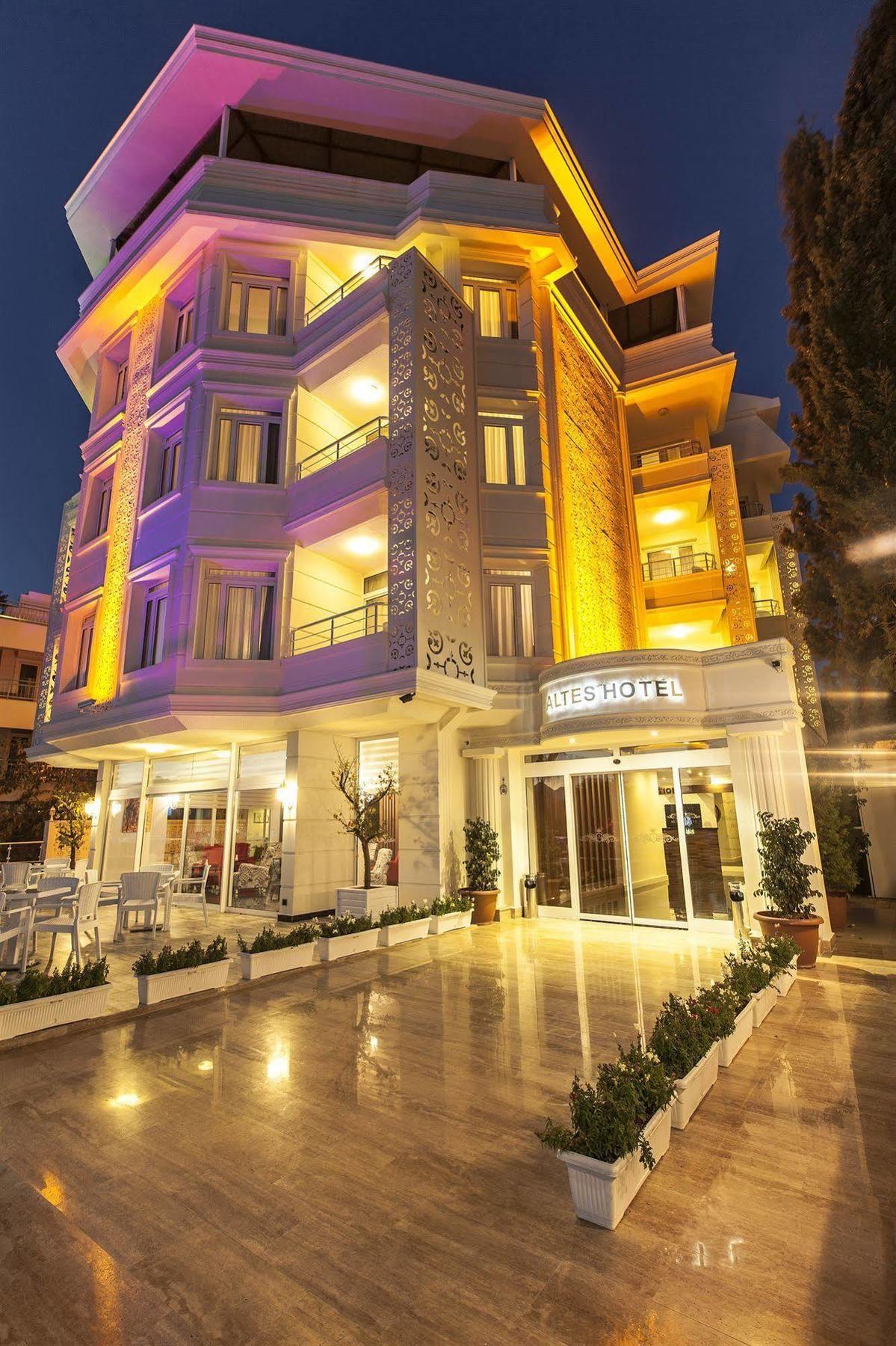 Hotel Altes 3*