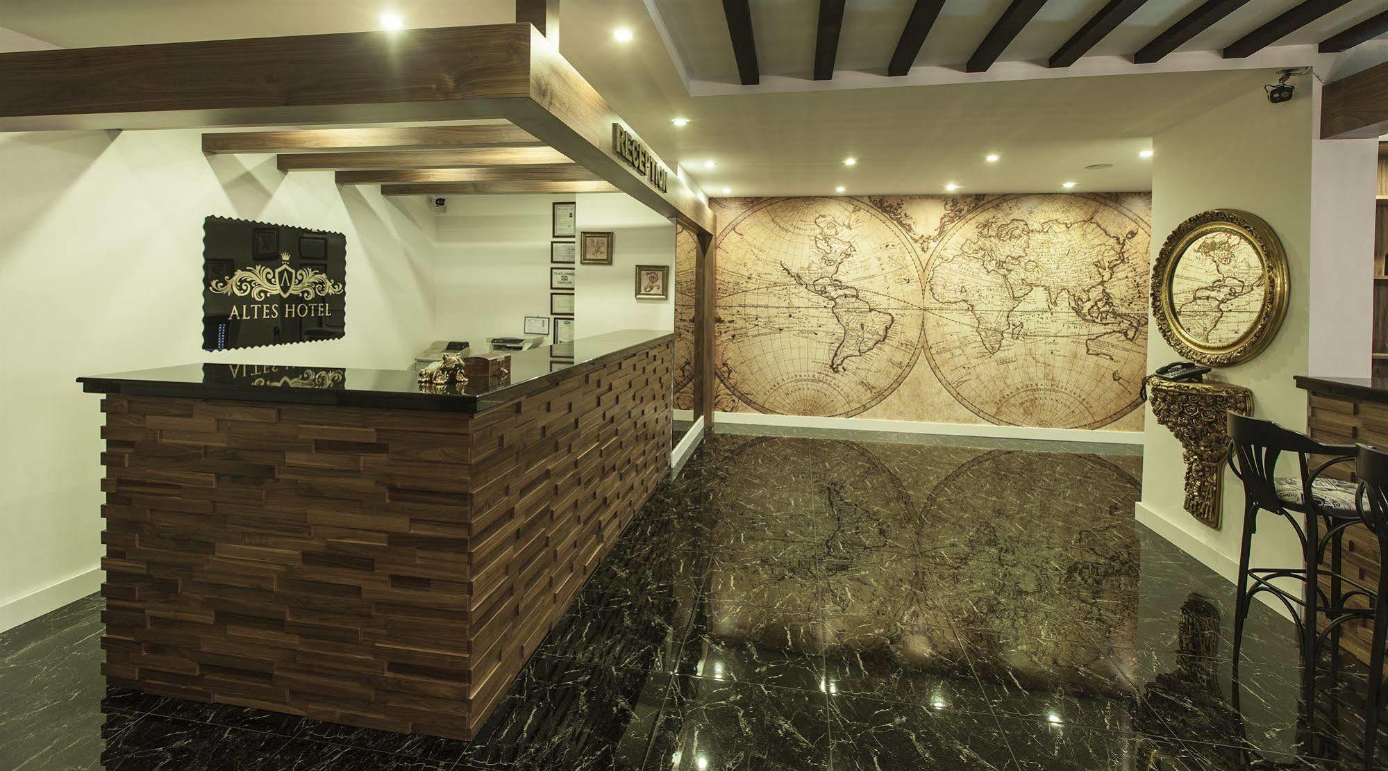 Hotel Altes 3*