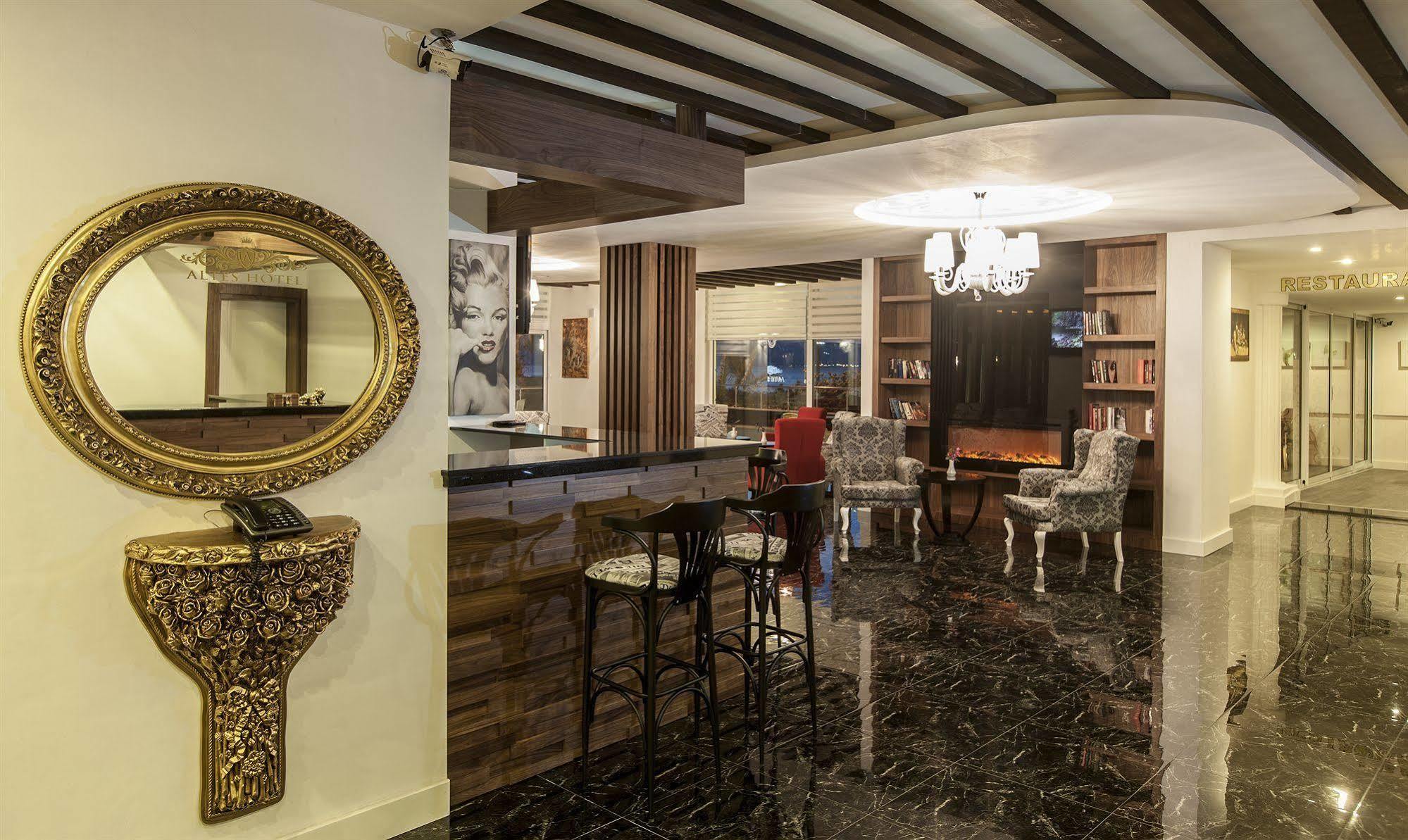 Hotel Altes 3*