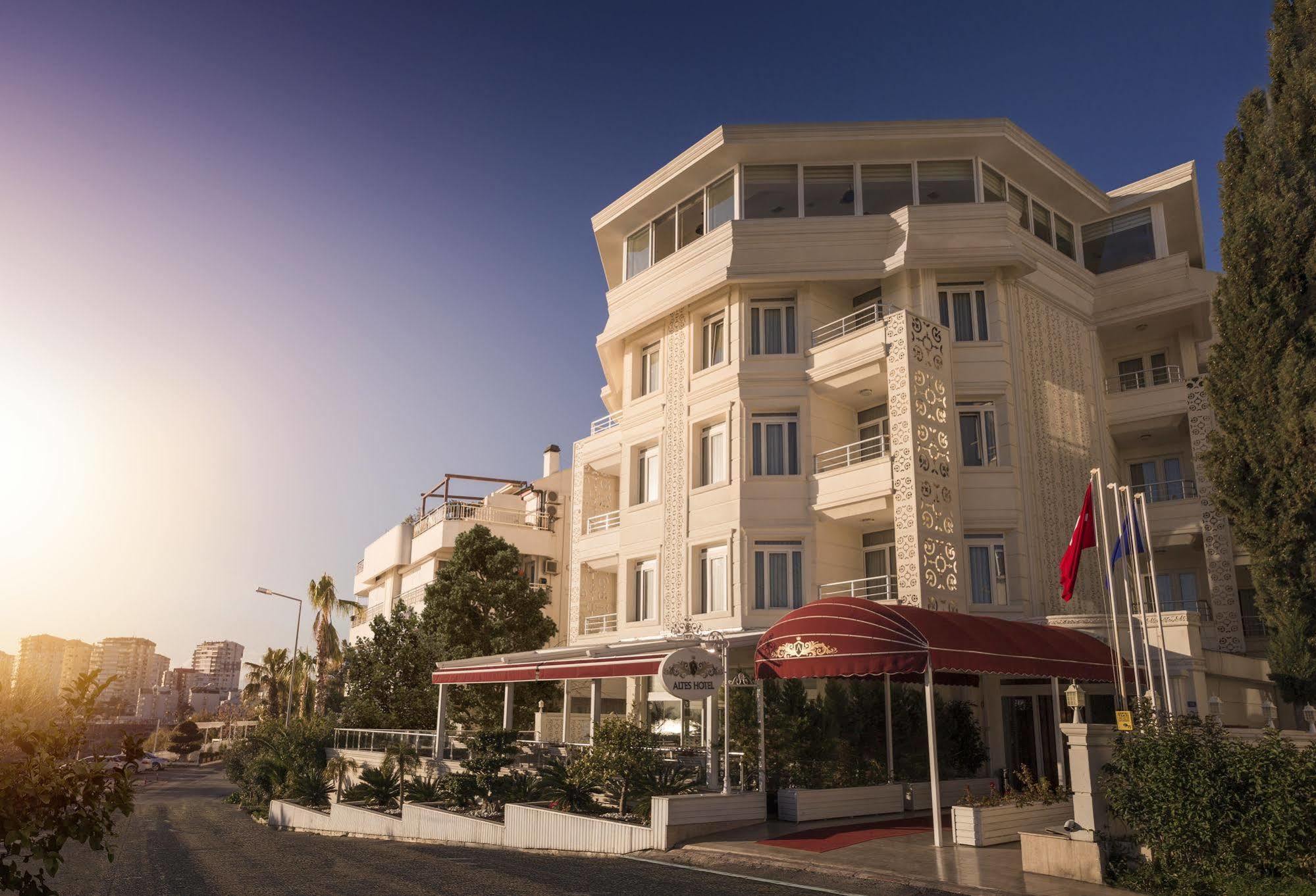 Hotel Altes 3*