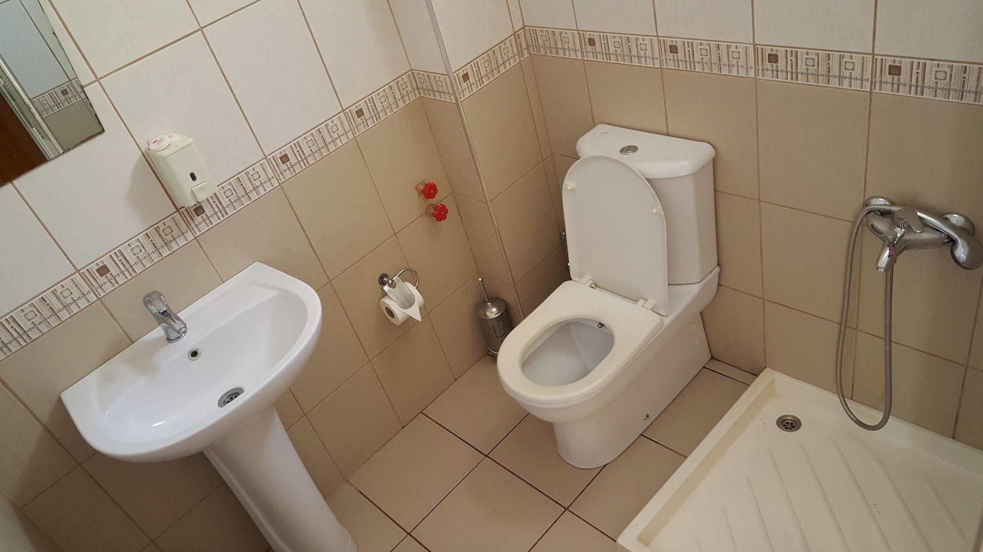 Kartal Hotel *