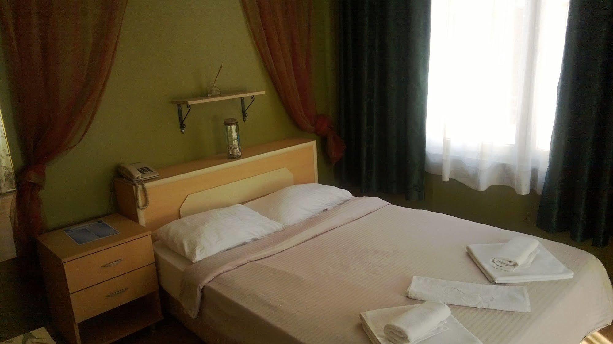 Atici Hotel 2*
