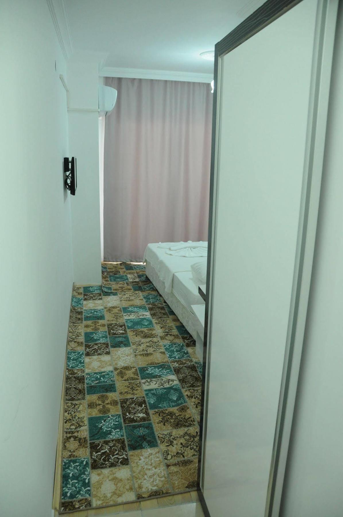 Demirci Otel