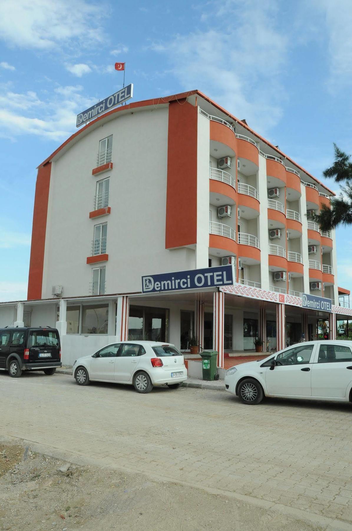 Otel Demirci