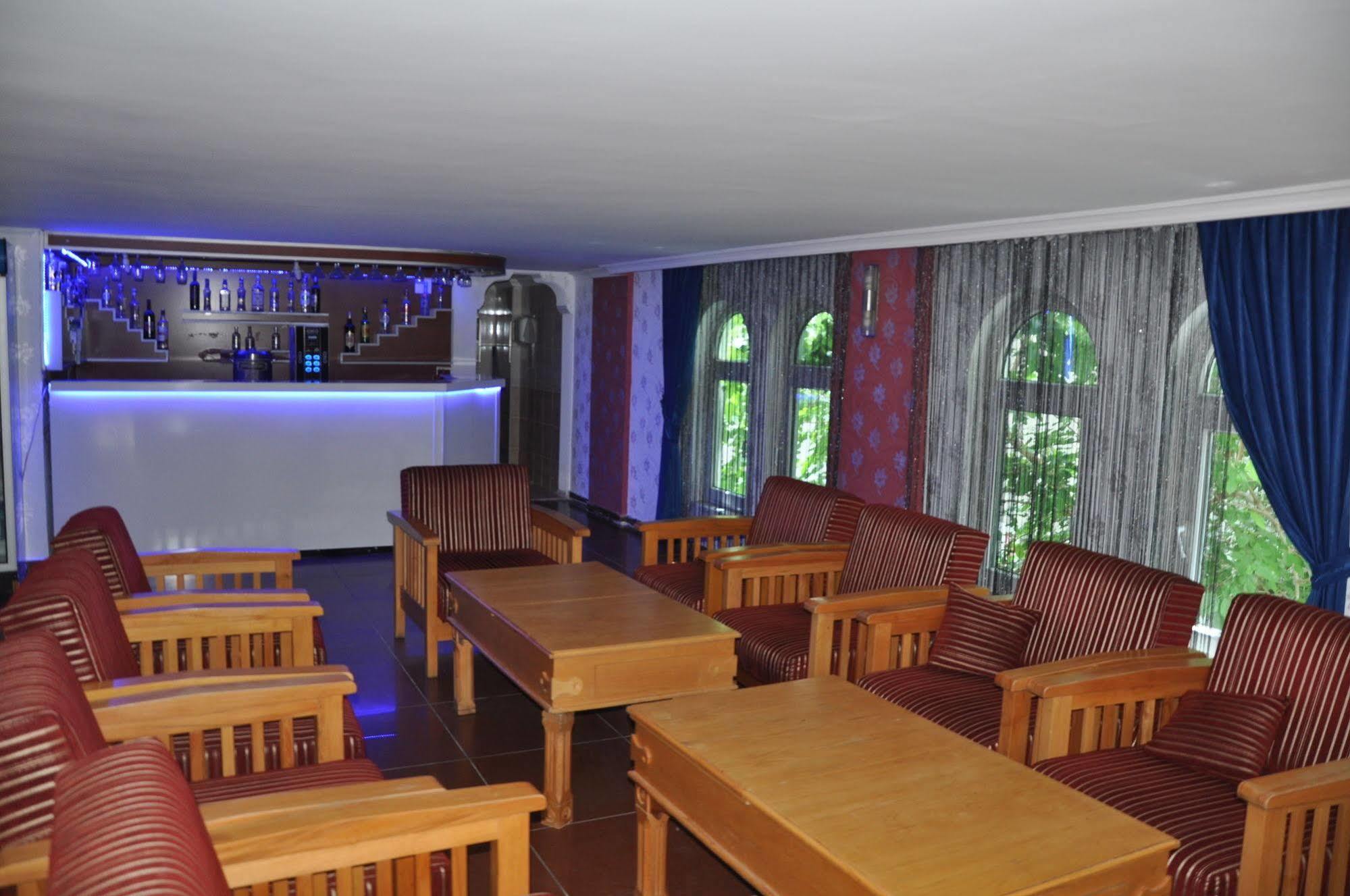 Madi Hotel