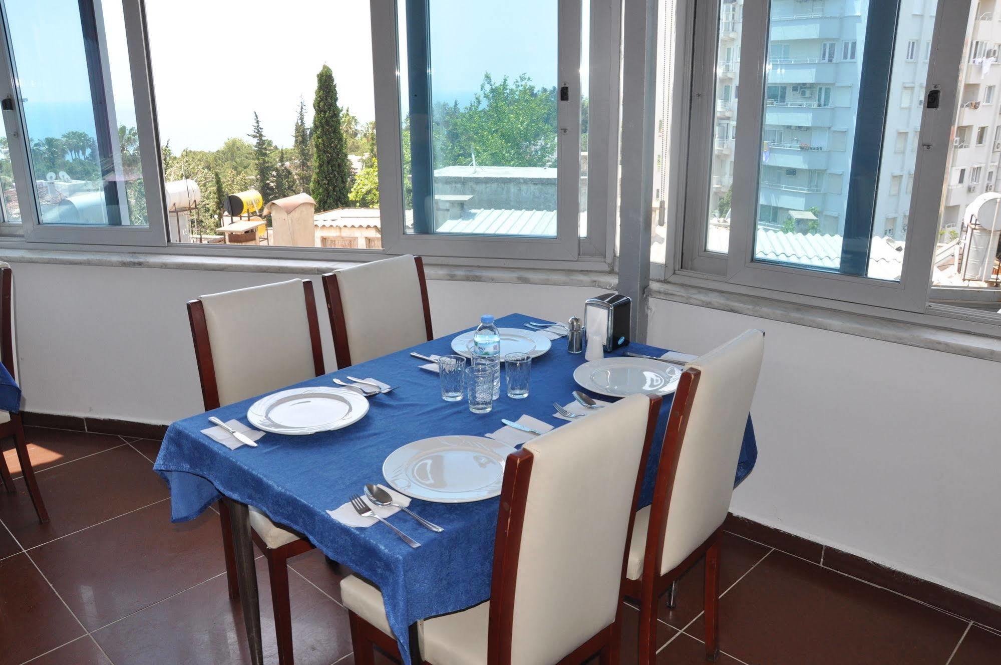 Madi Hotel 3*