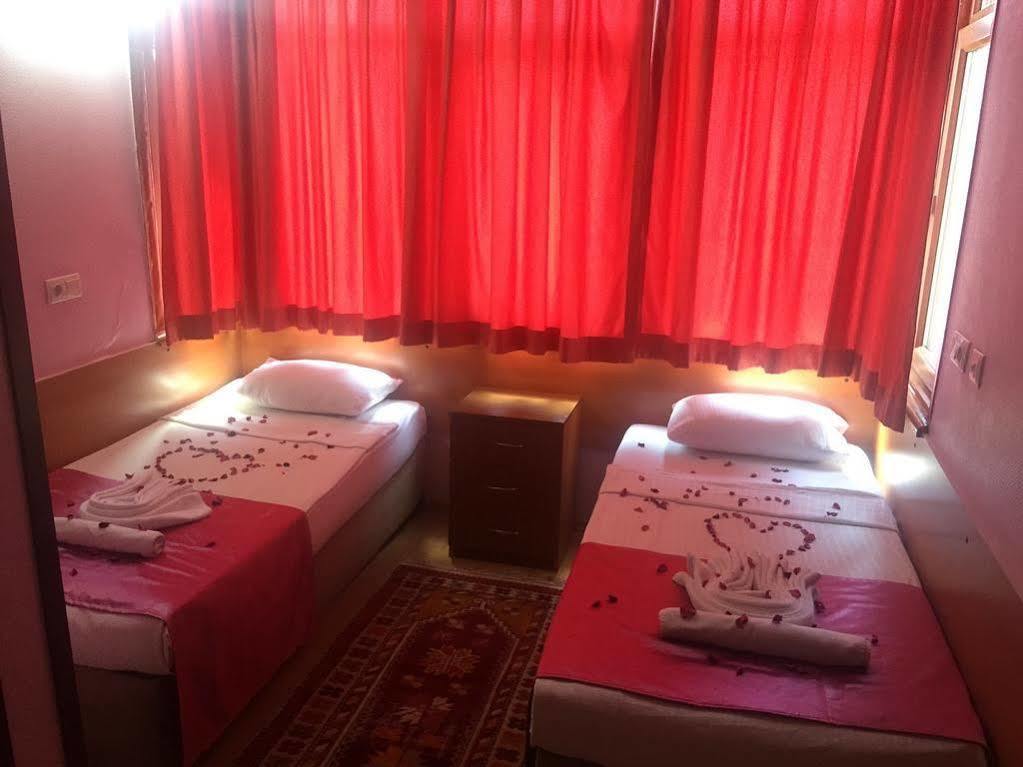 Held Hotel 2*
