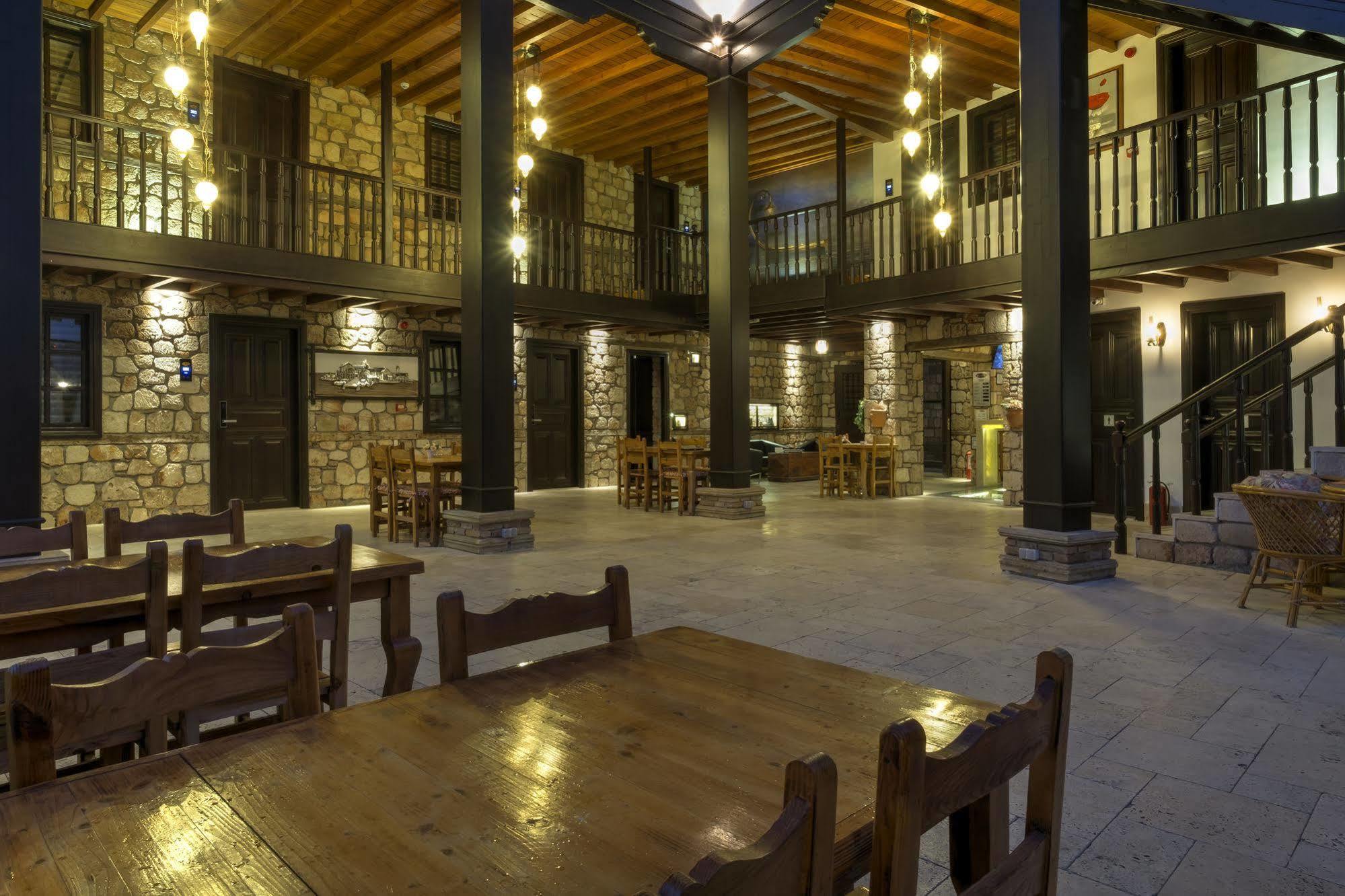 Kosa Boutique Hotel 3*