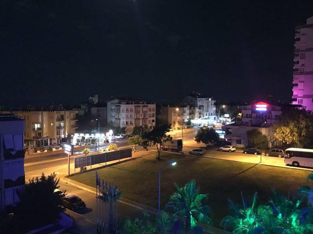 Hotel Luna Lara 2*