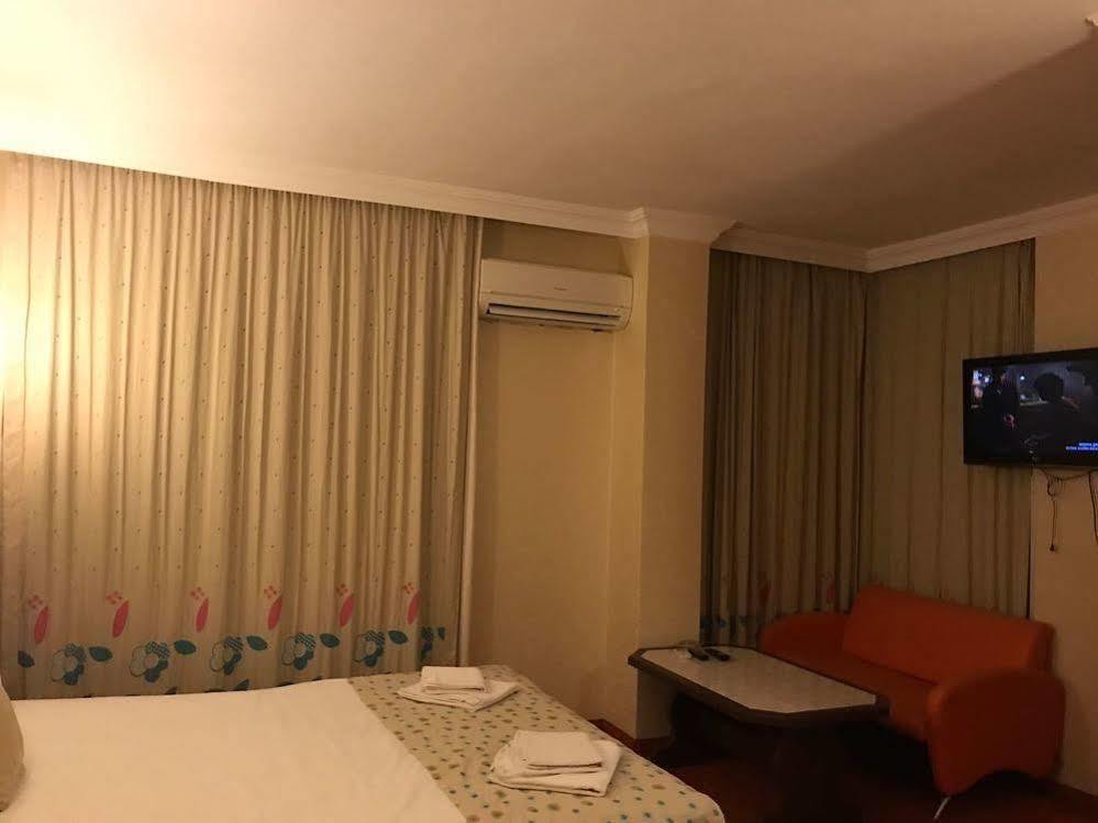 Luna Lara Hotel
