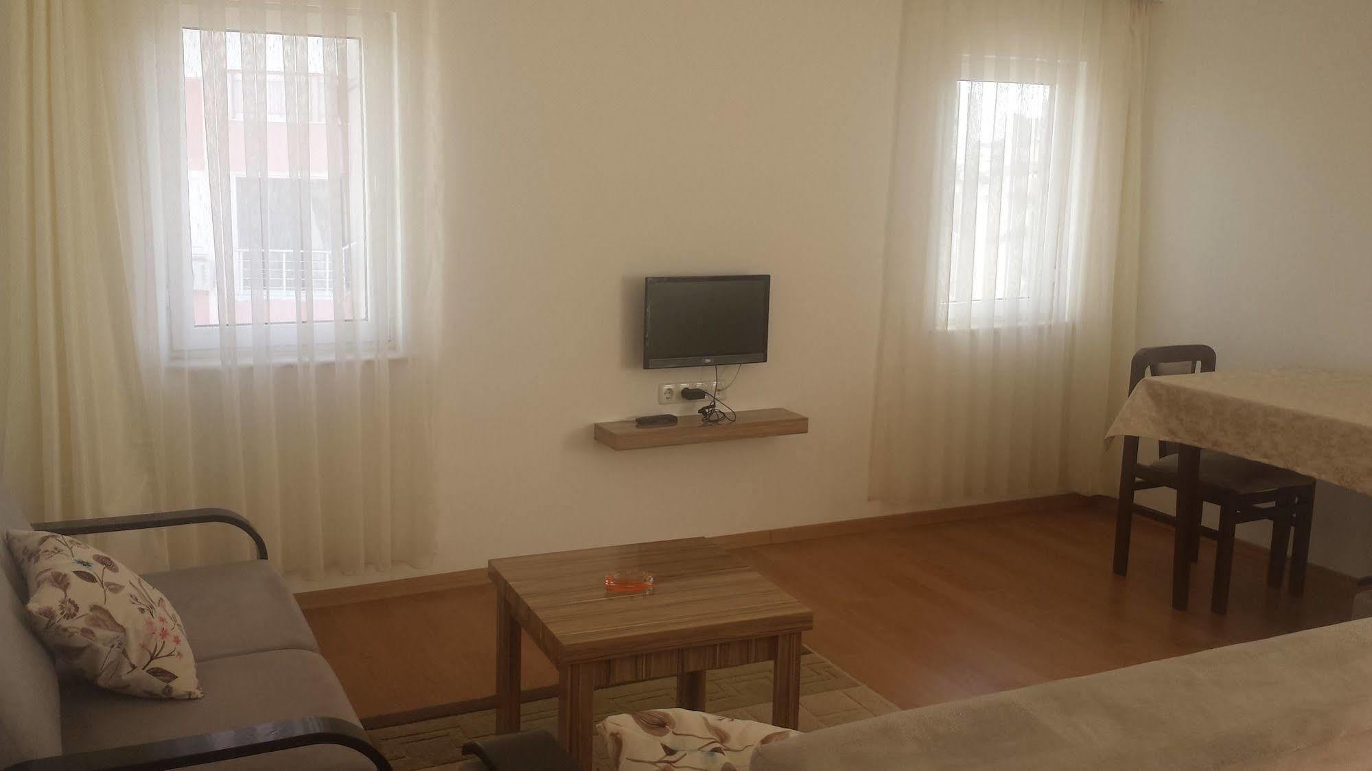 Pinus Otel