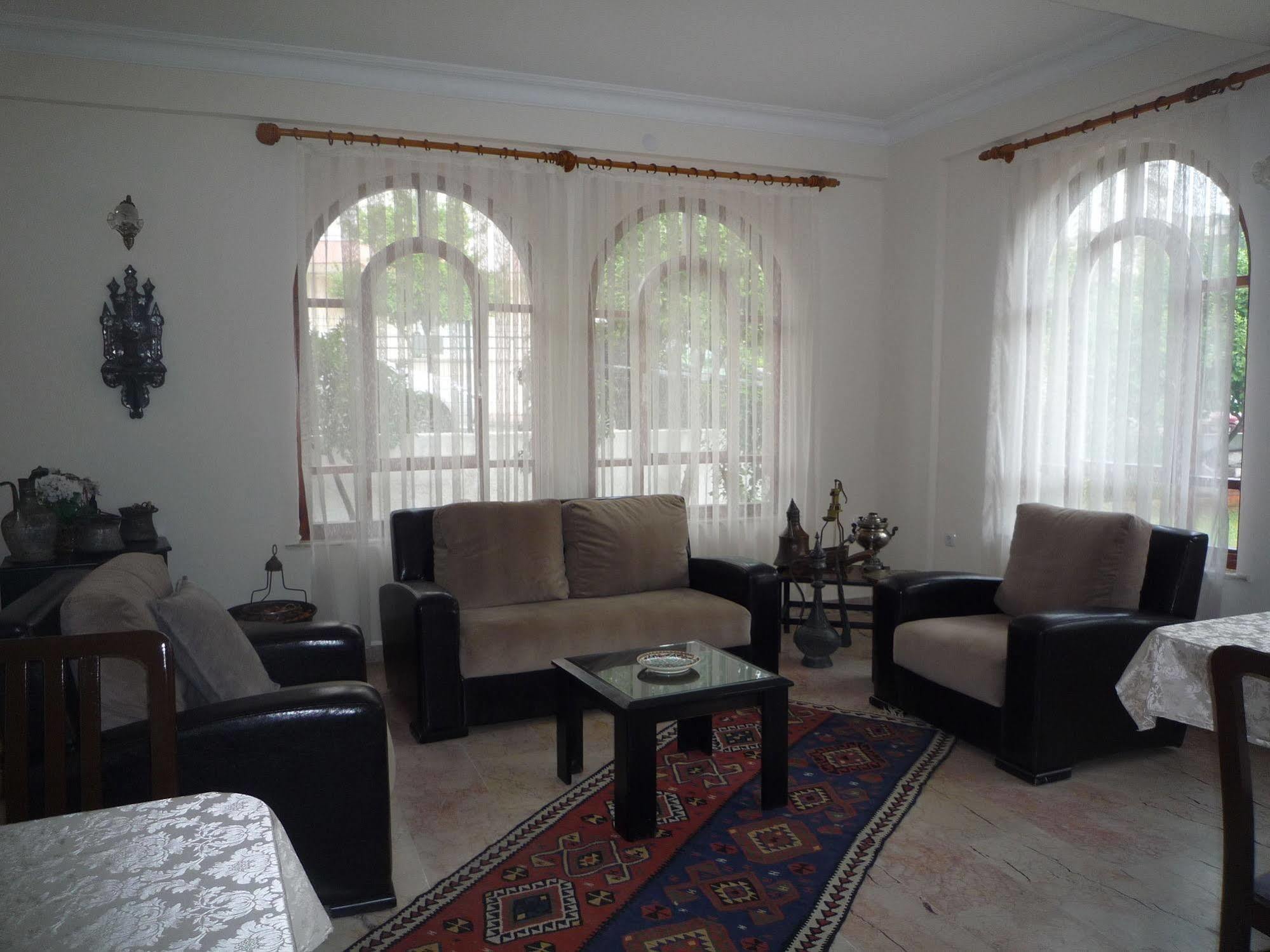 Pinus Otel