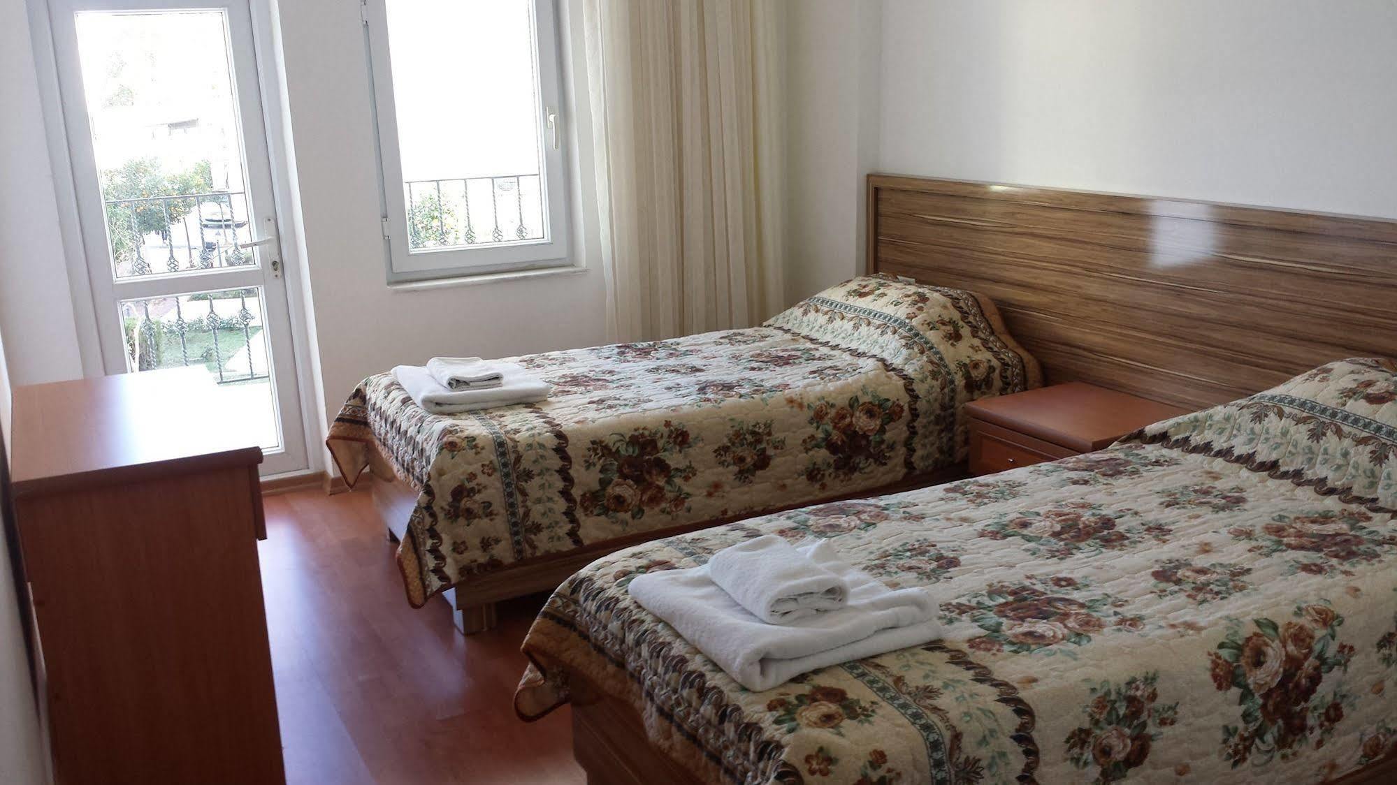 Otel Pinus