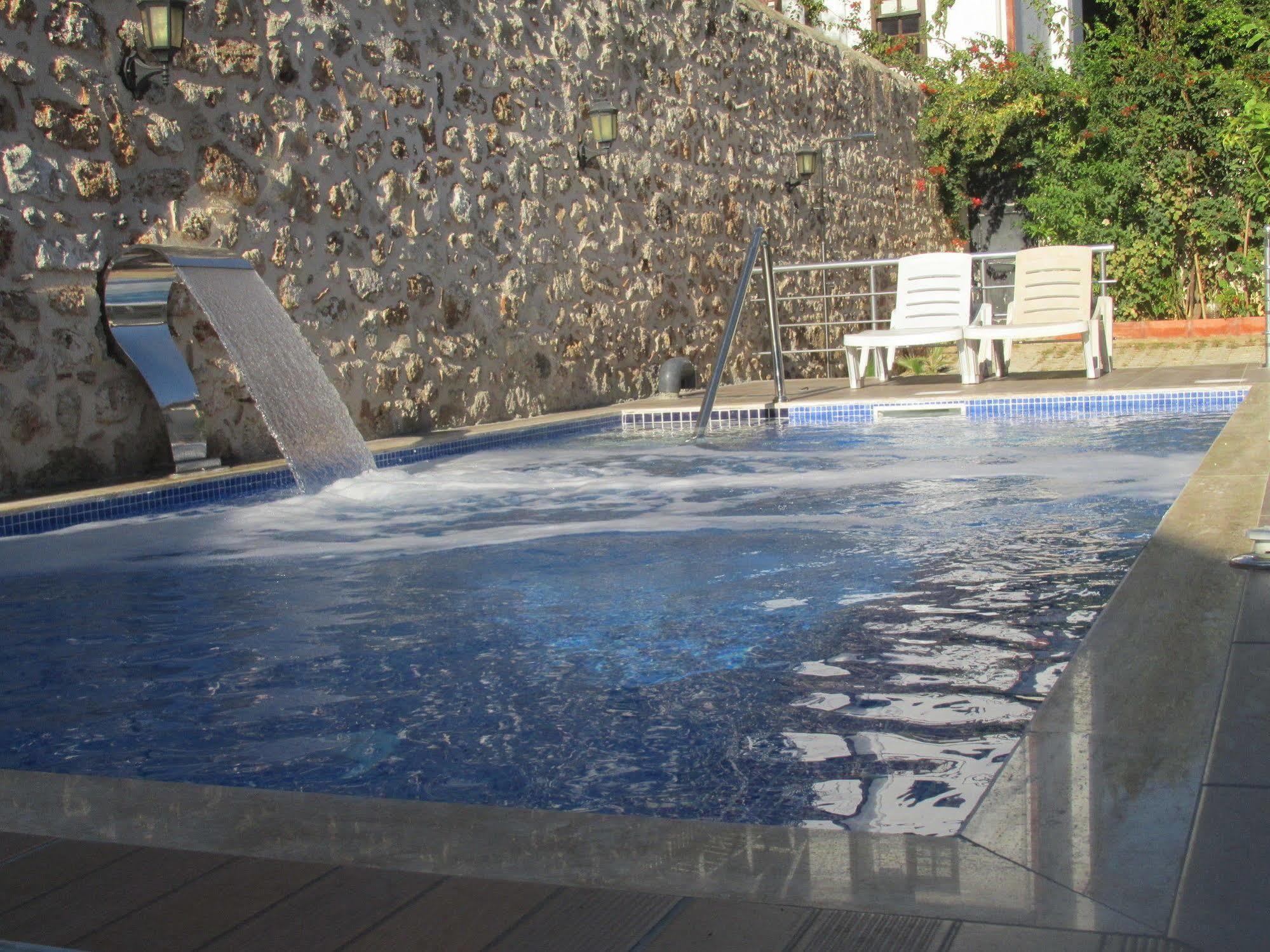 Sabah Hotel 2*