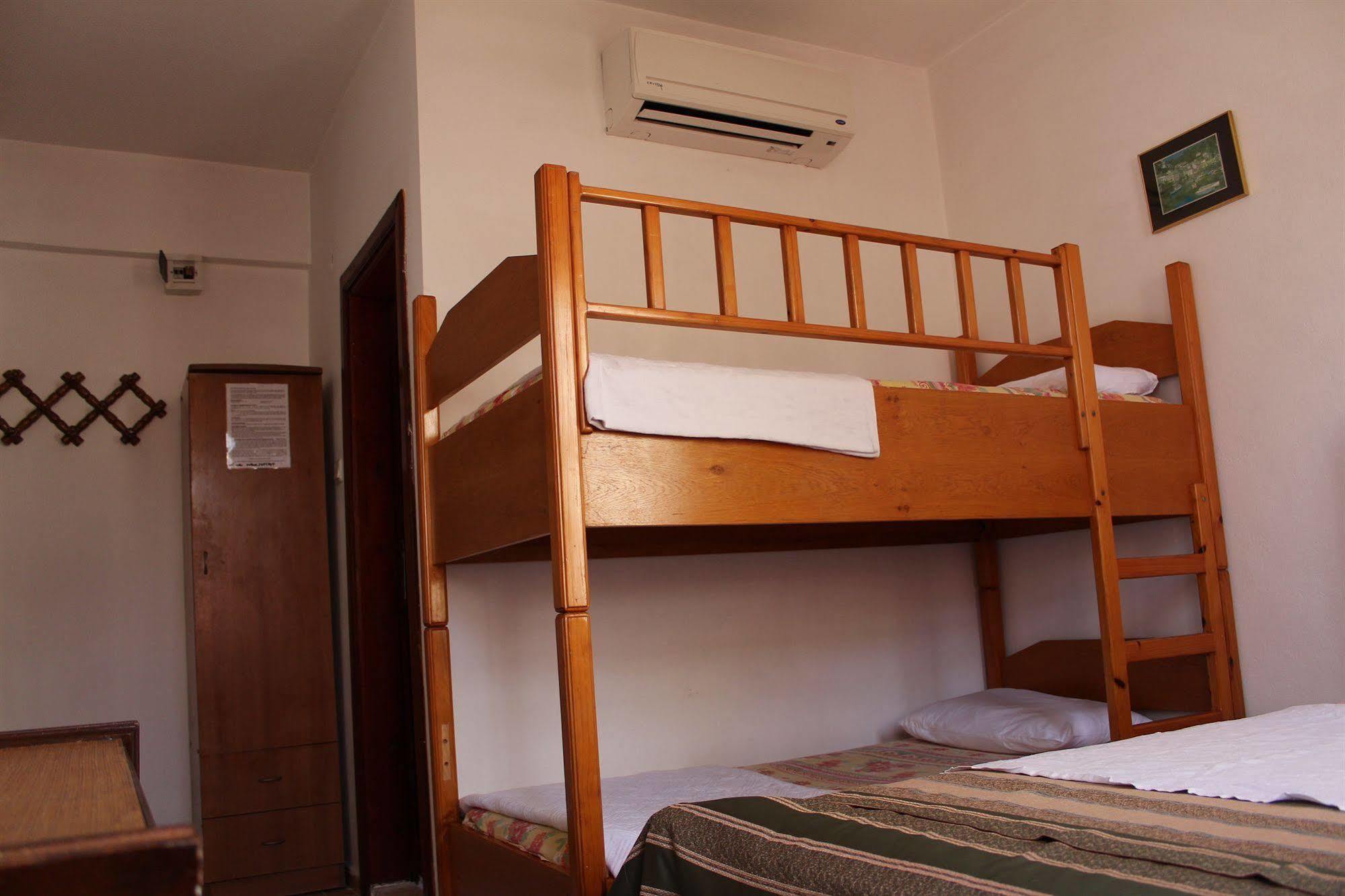 Hotel Sabah 2*