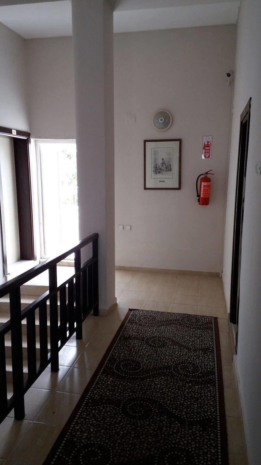 Isinda Hotel