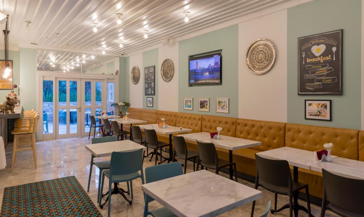 Aparthotel Delight Deluxe Aparts 4*