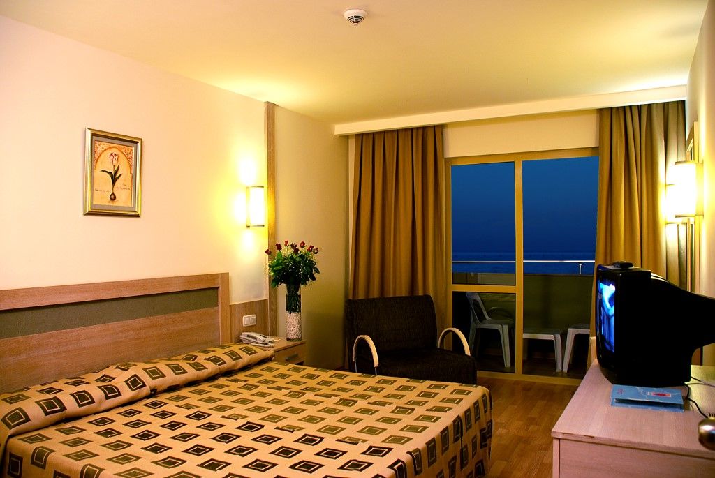 Side Breeze 5*