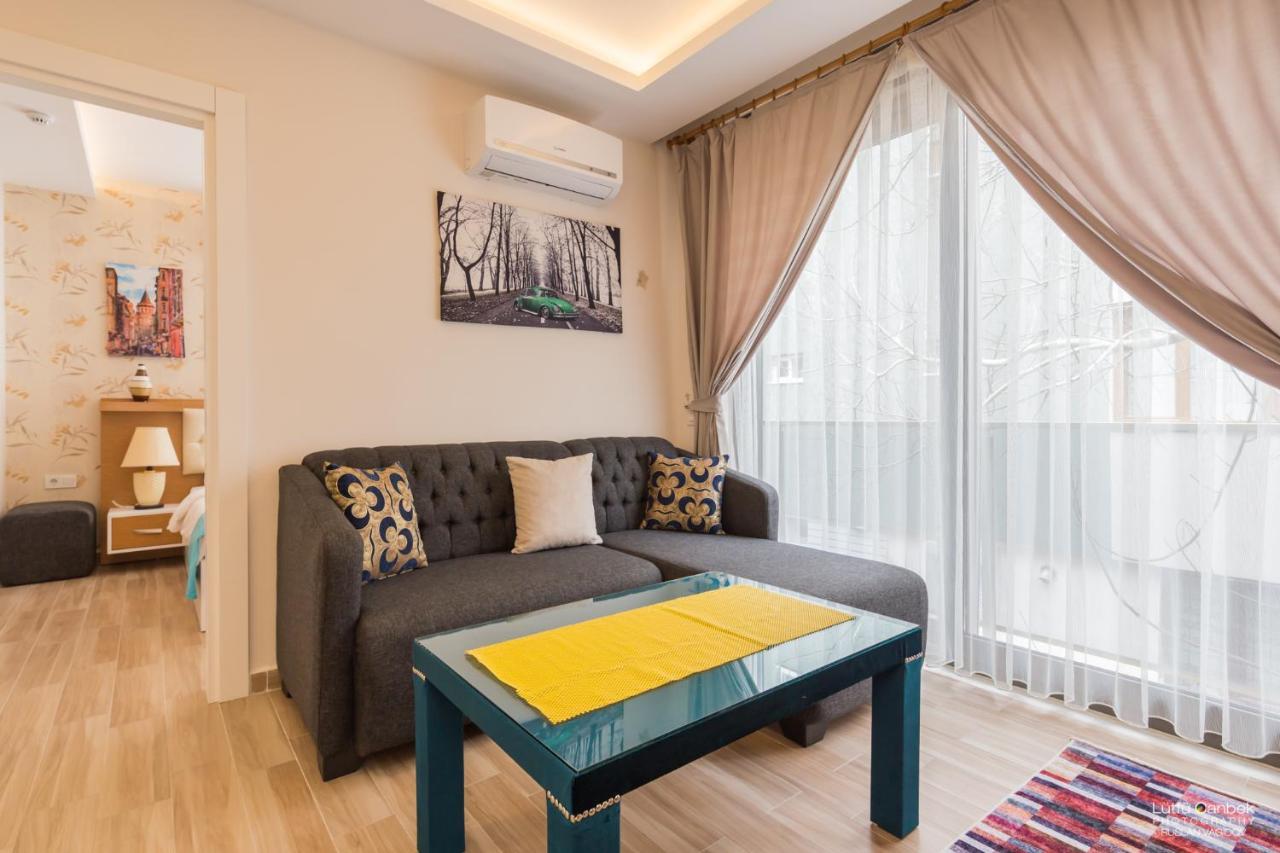 Daire Unaloglu Apart Antalya