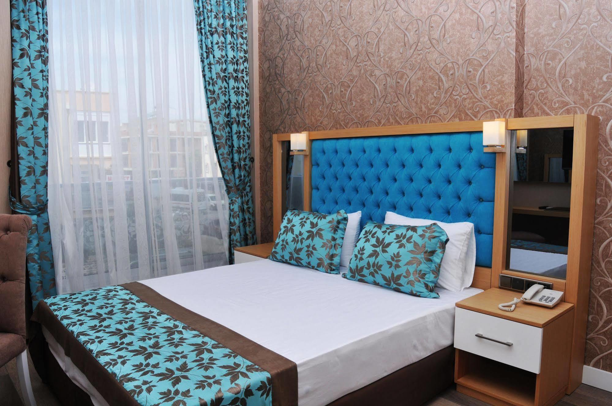 Niss Business Hotel 3*