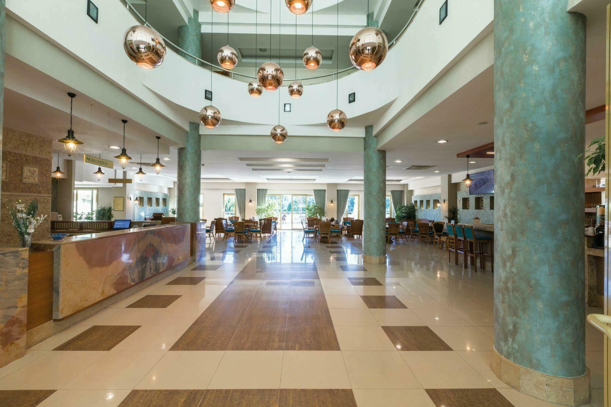 Side Breeze Hotel 5*