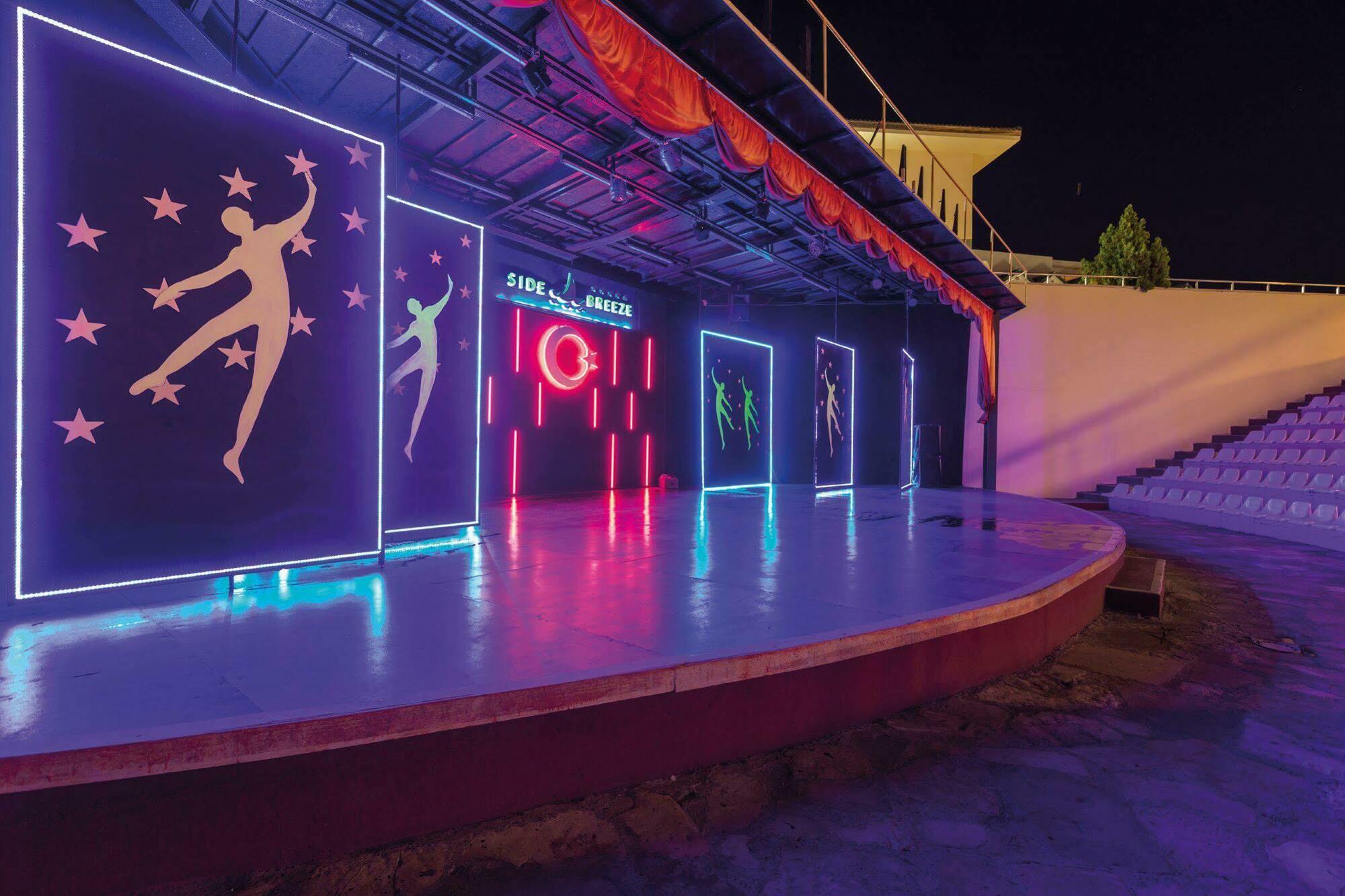 Side Breeze Hotel
