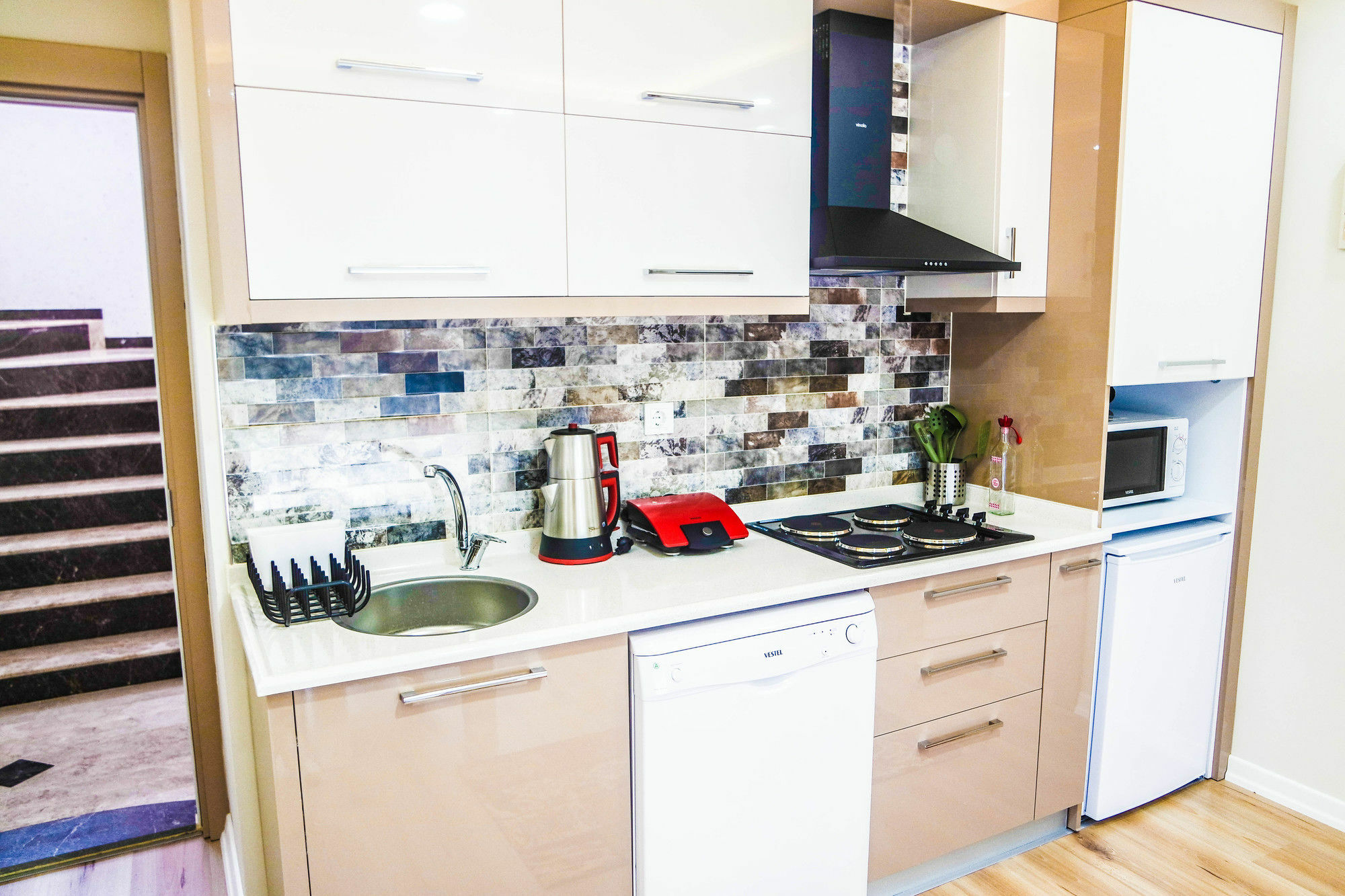 Ale Aparthotel 3*