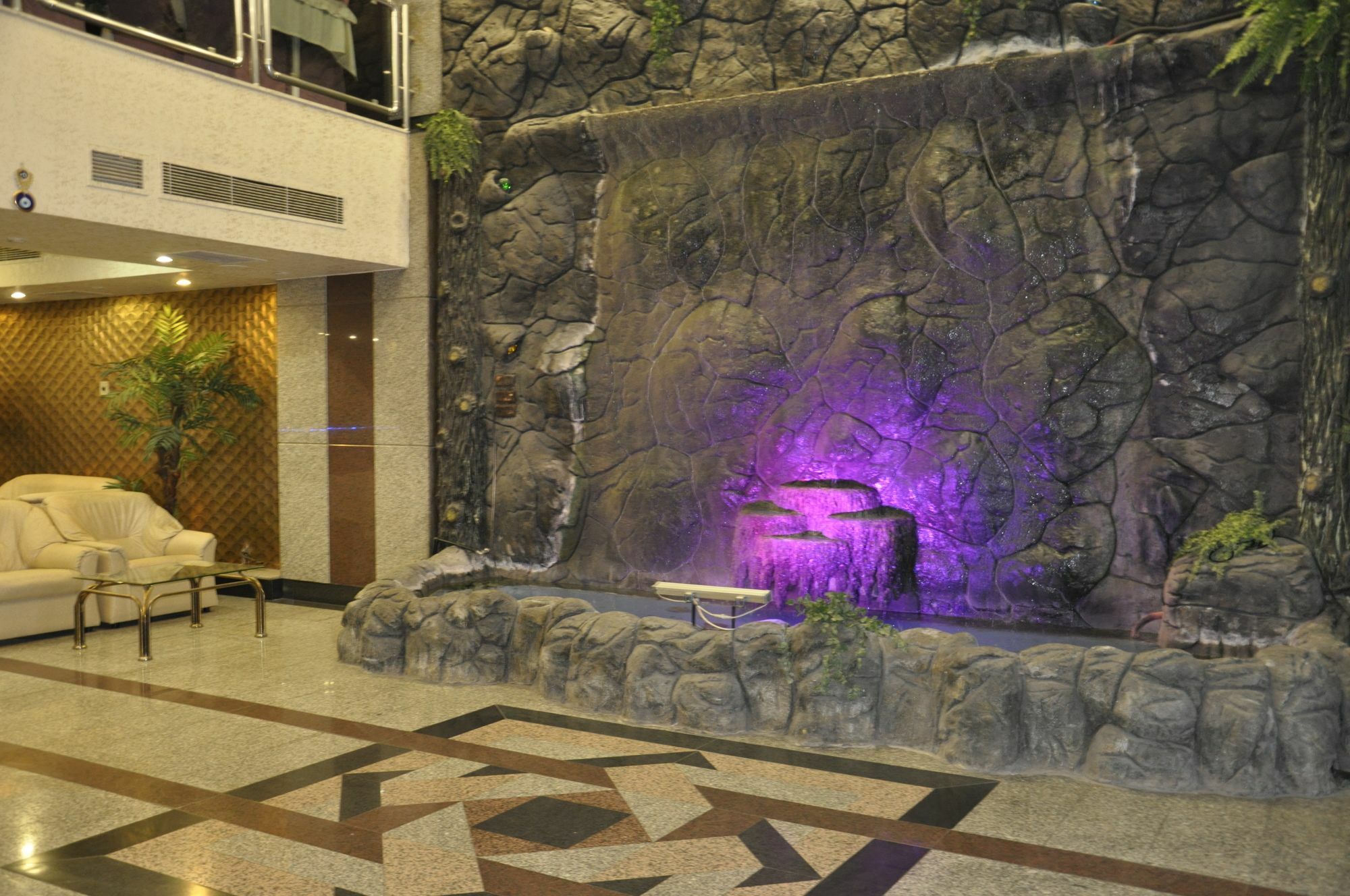 Otel Kayalar 2*