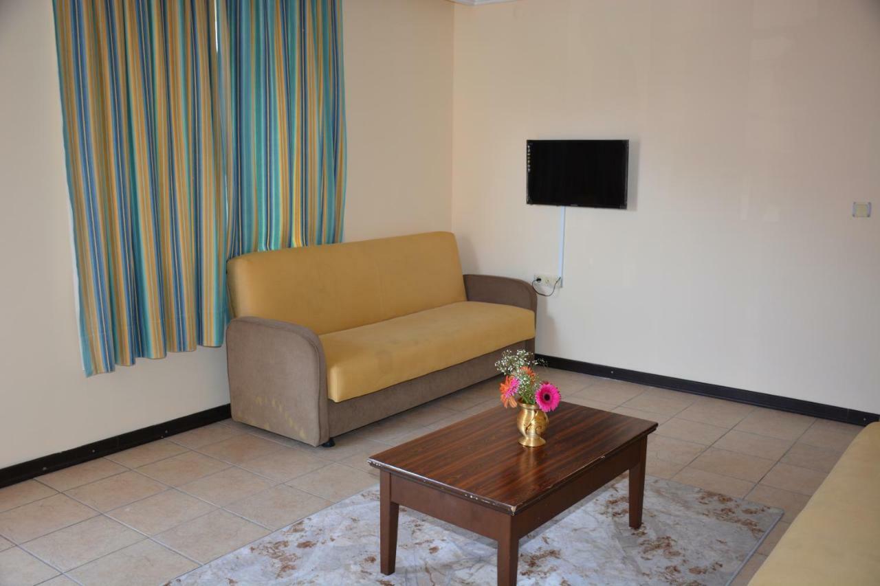 Bahceli Family Aparthotel 2*