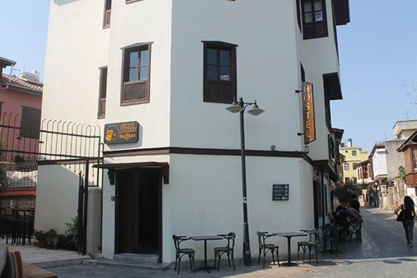 Funky Monkey Hostel&pub Hostel *