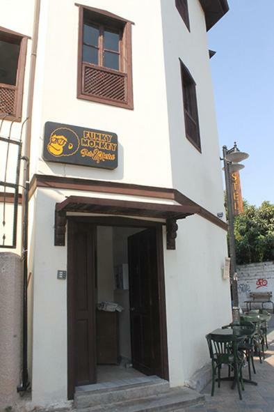 Funky Monkey Hostel&pub * Antalya