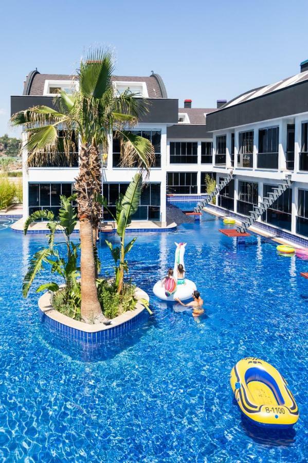 Appartement Tema Pool Lara *