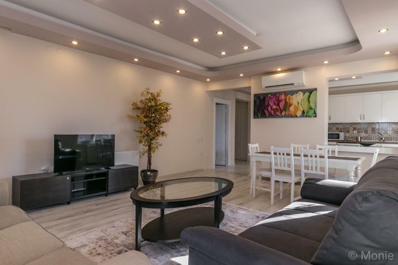 Apartment Lara Park Suits Comfort