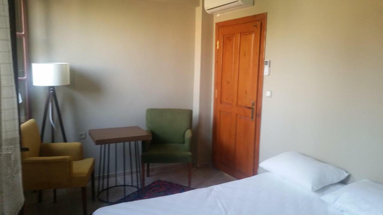 Funky Monkey Hostel&pub * Antalya