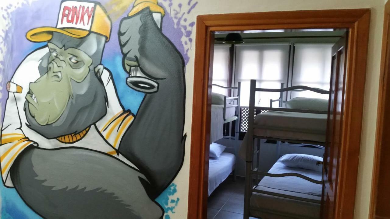 Funky Monkey Hostel&pub Hostel Antalya