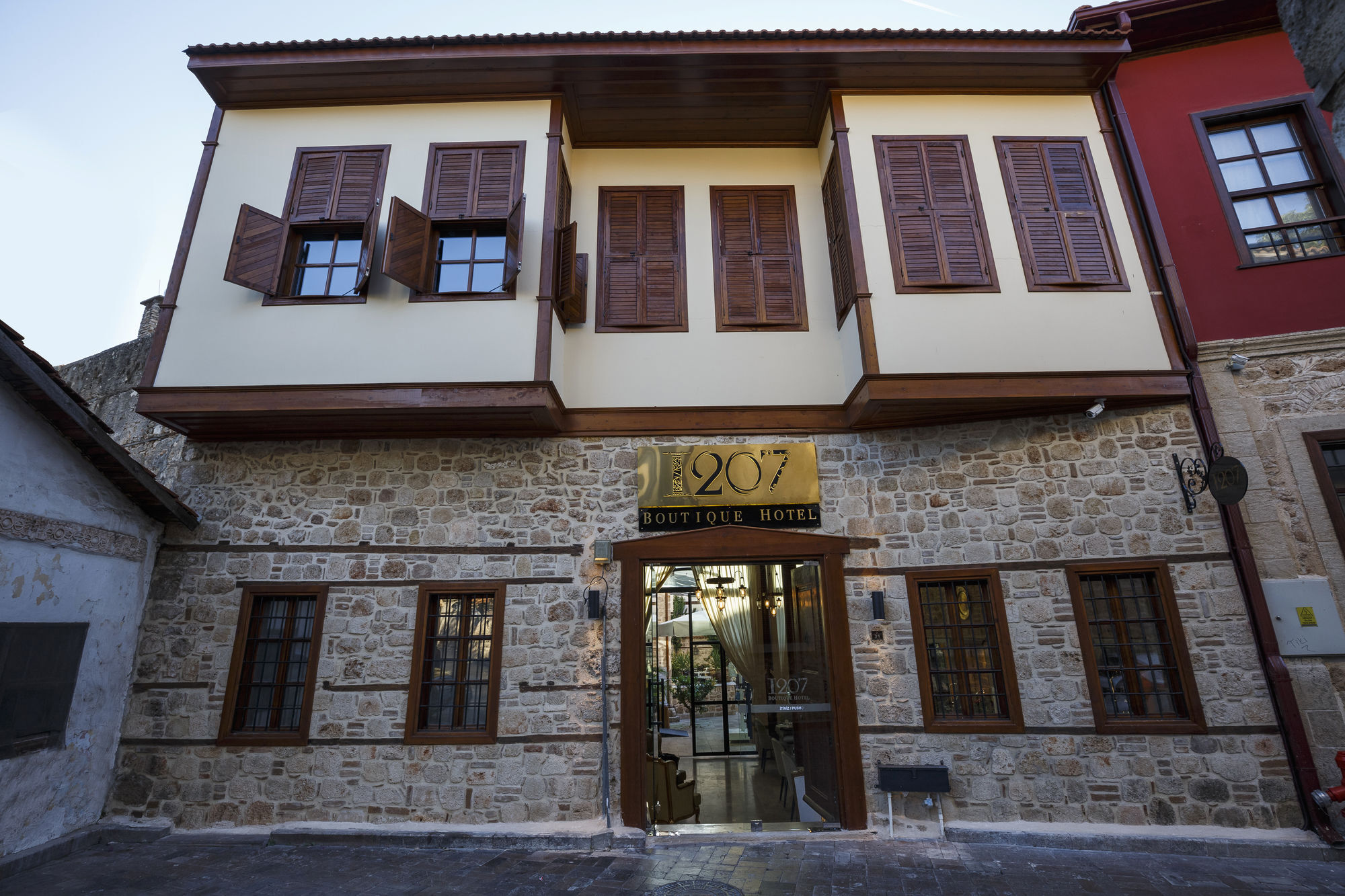 1207 Hotel 3*