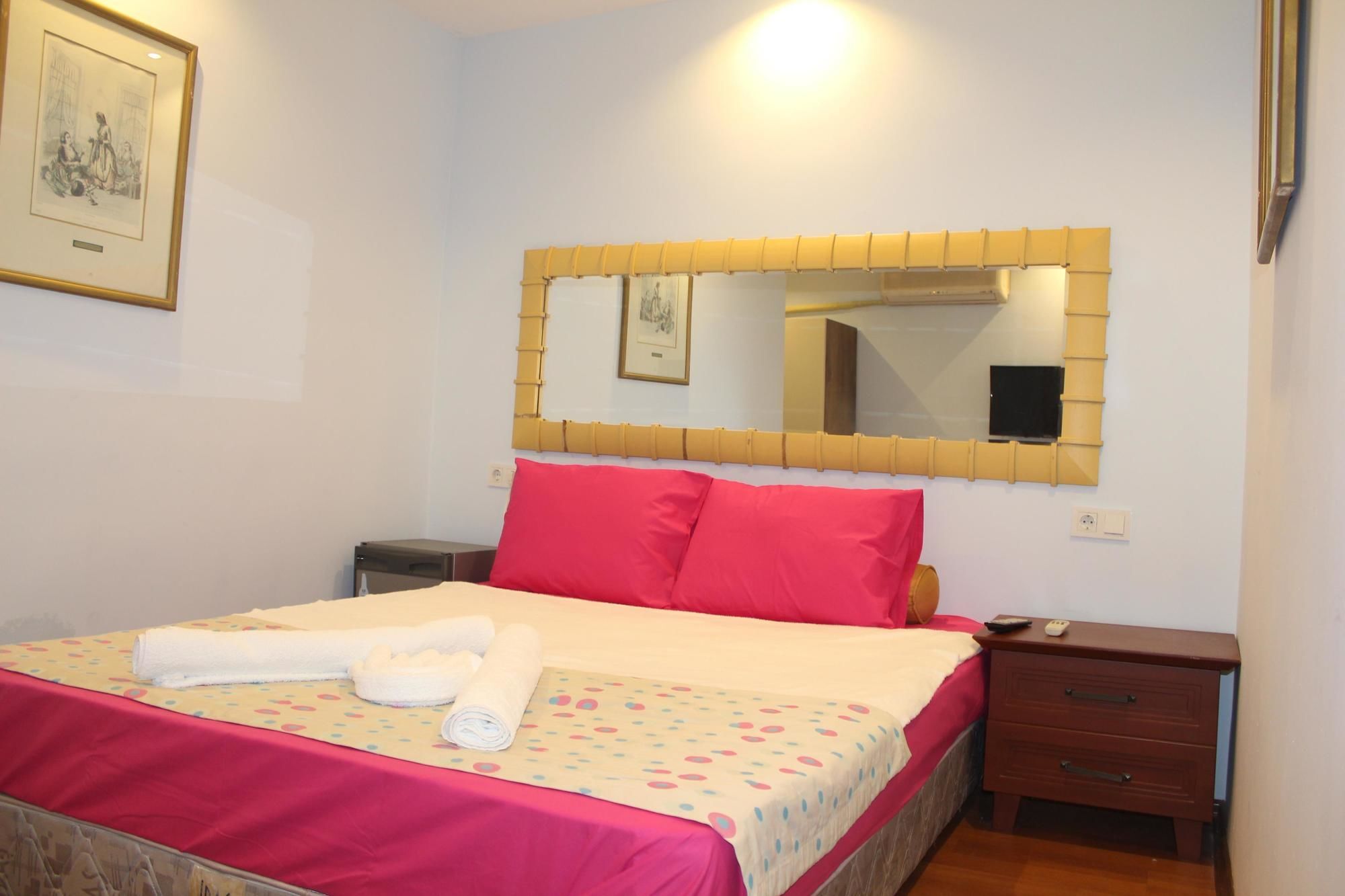 Hotel Gvar 3*