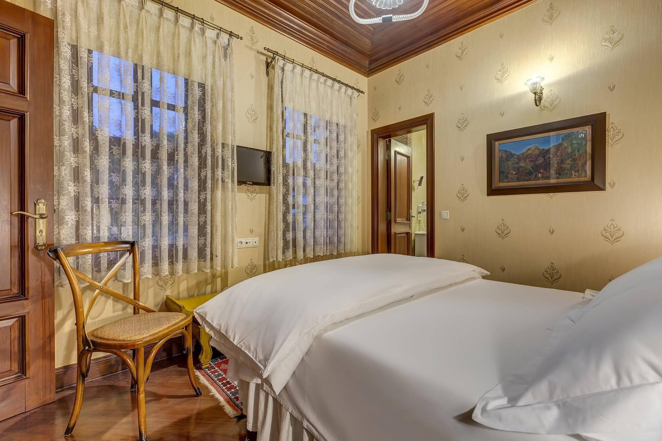 Hotel Delight Deluxe Kaucuk (adults Only) 3*