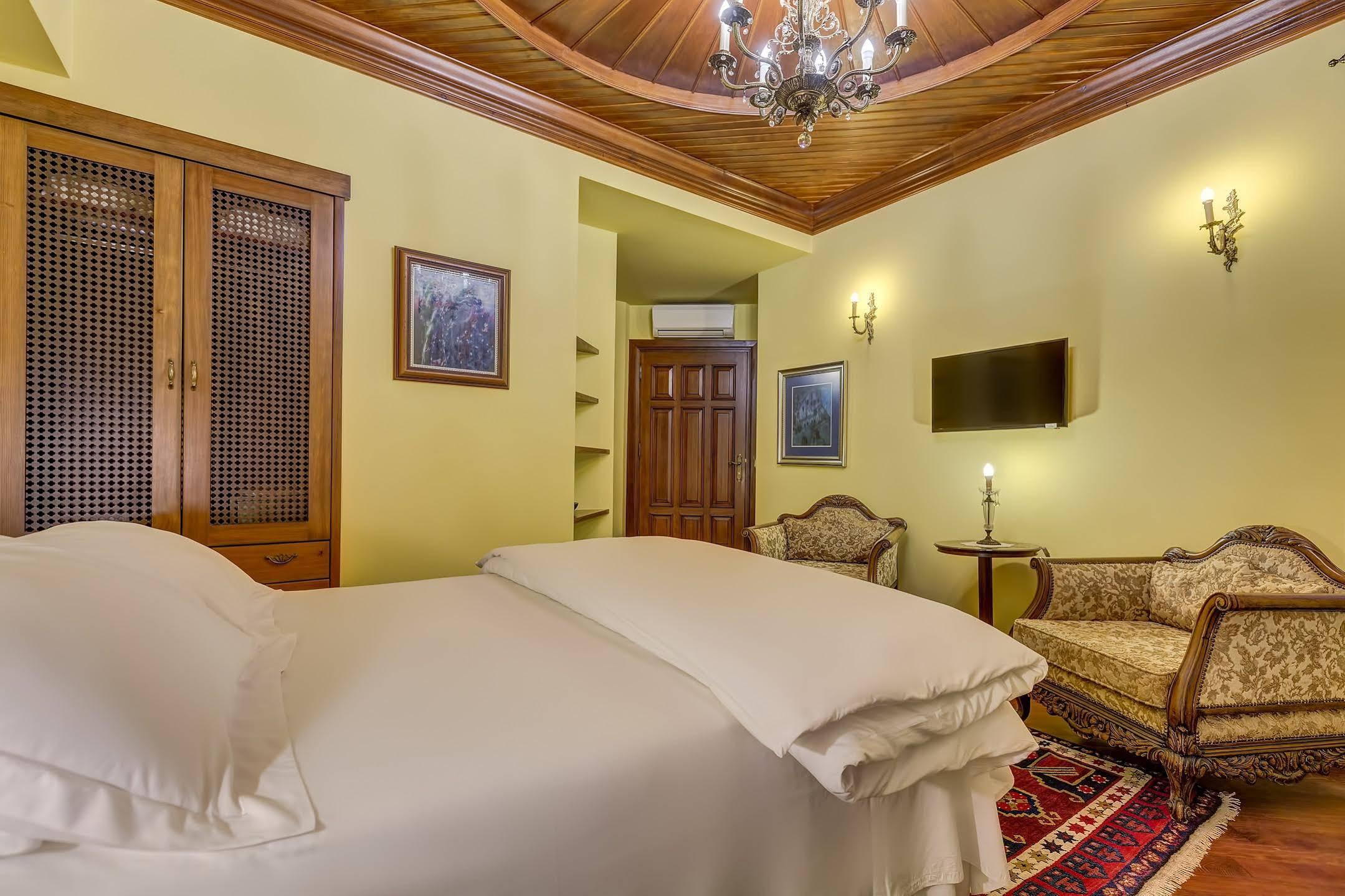 Delight Deluxe Kaucuk (adults Only) 3*