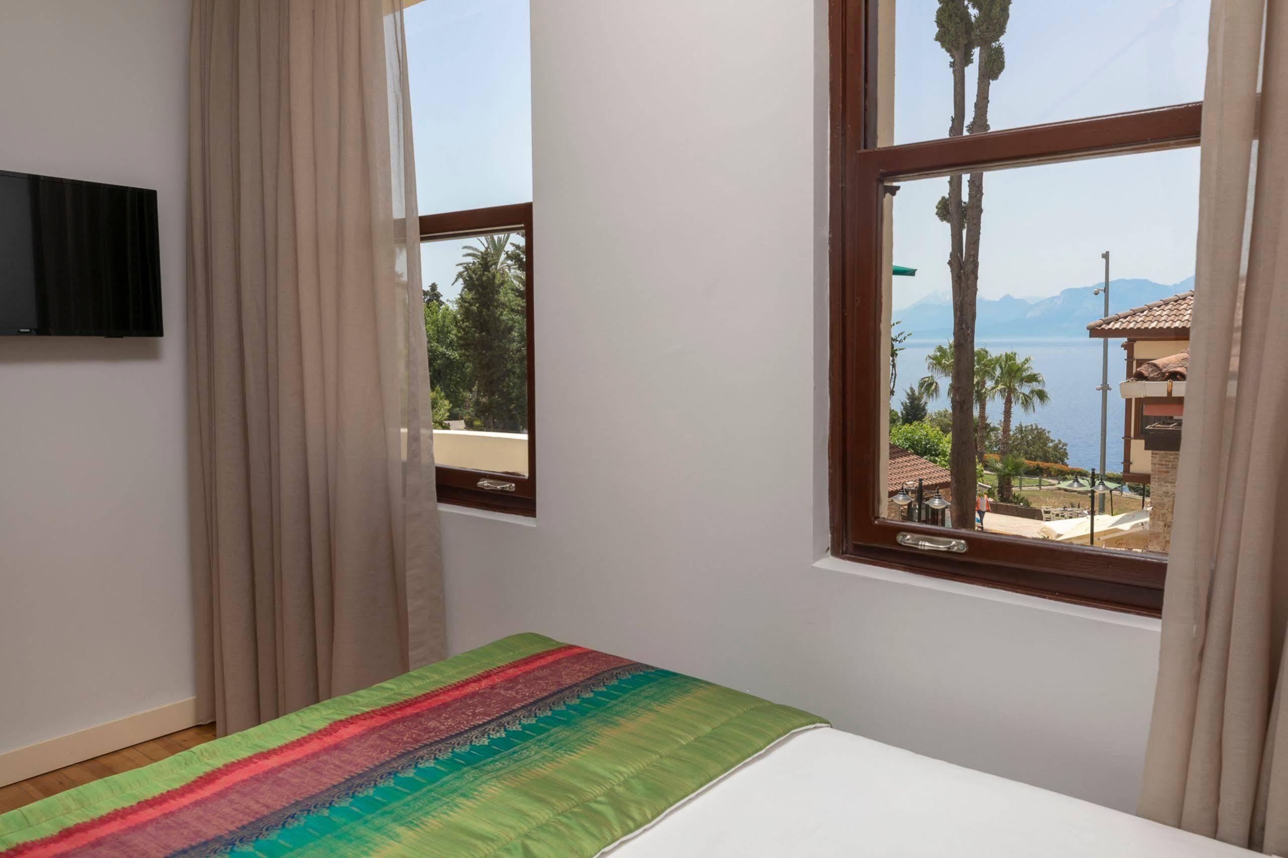 Mono Antalya