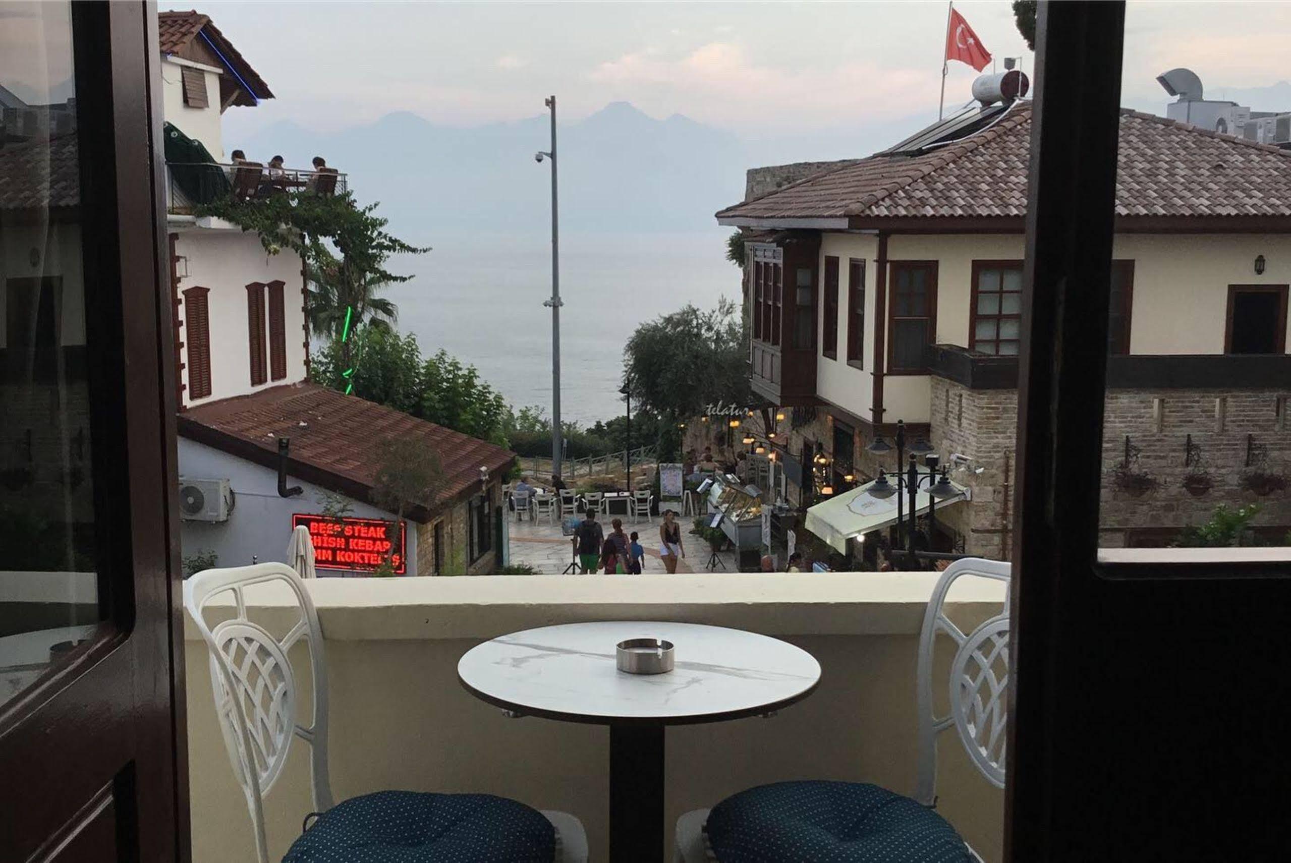 Mono Otel