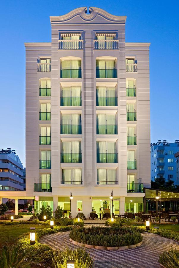 The & 3* Antalya