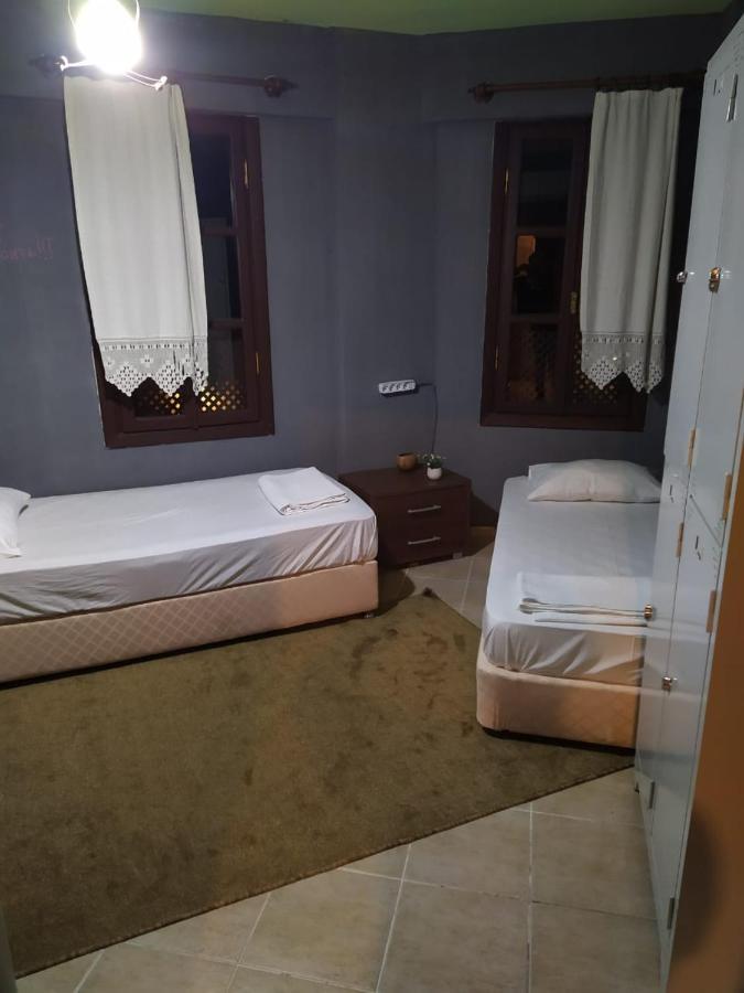 Funky Monkey Hostel&pub Antalya