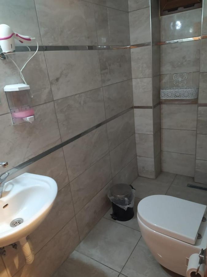 Funky Monkey Hostel&pub Antalya